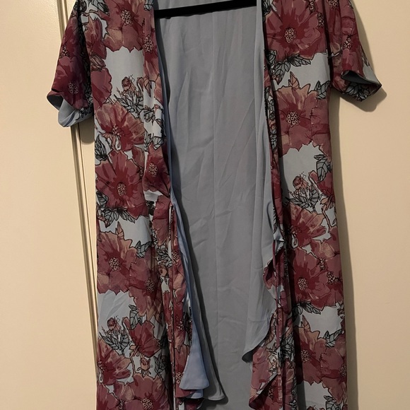 Aritzia Wallace Babaton Floral Wrap Dress Size XS - Picture 8 of 8
